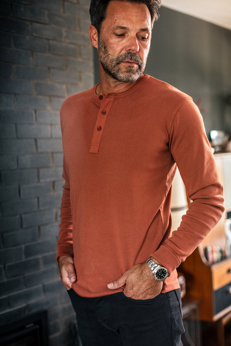 &SONS The New Elder Henley Shirt Auburn Borderfree