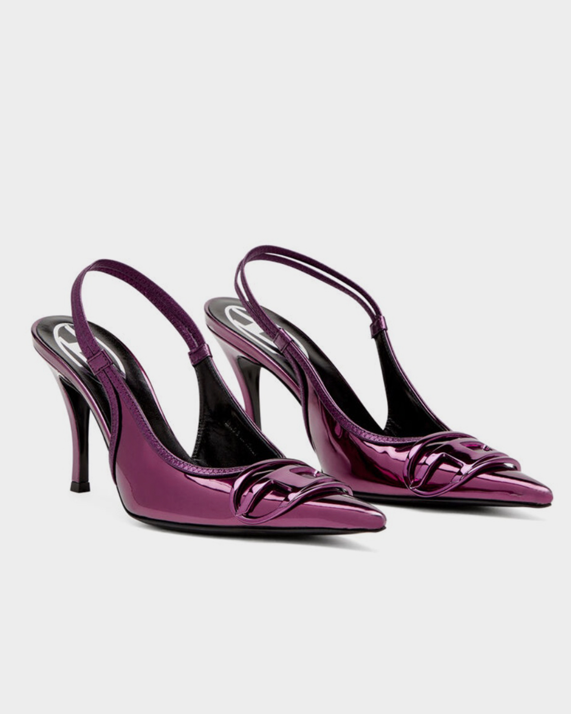 D-Venus-Slingback pumps with mirror finish