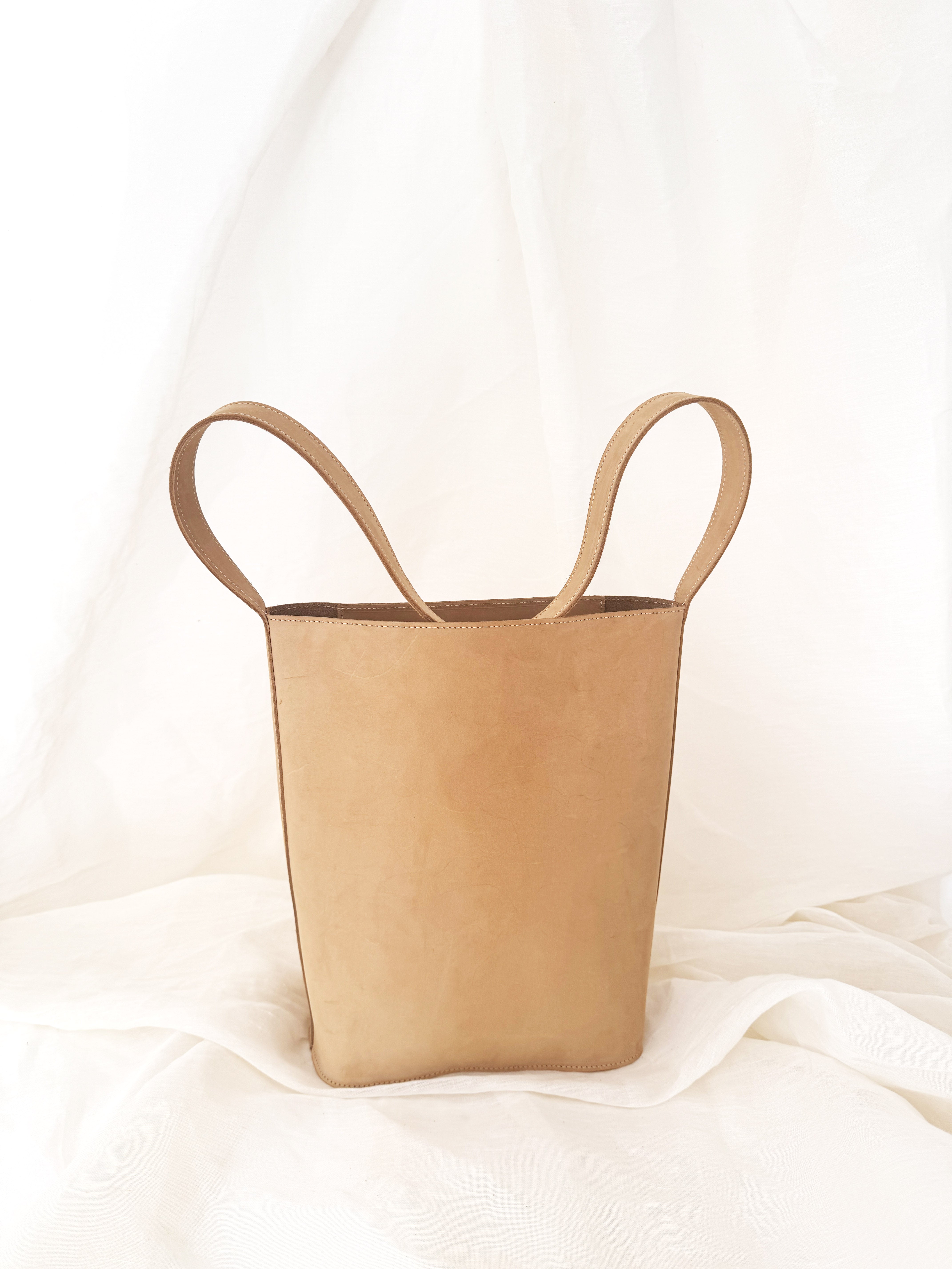 TOTE LEATHER BAG~ SUEDE CAMEL