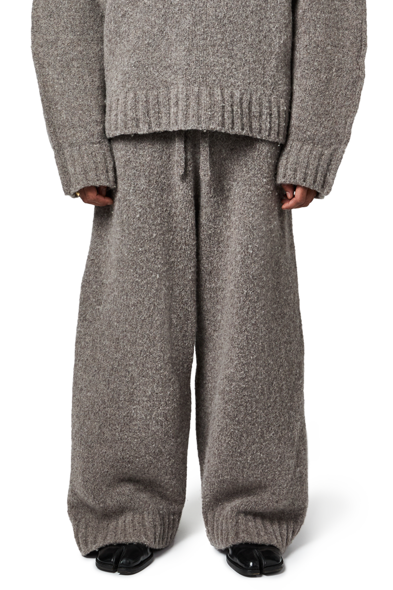 Wool-knit Stacks in Latte Grain