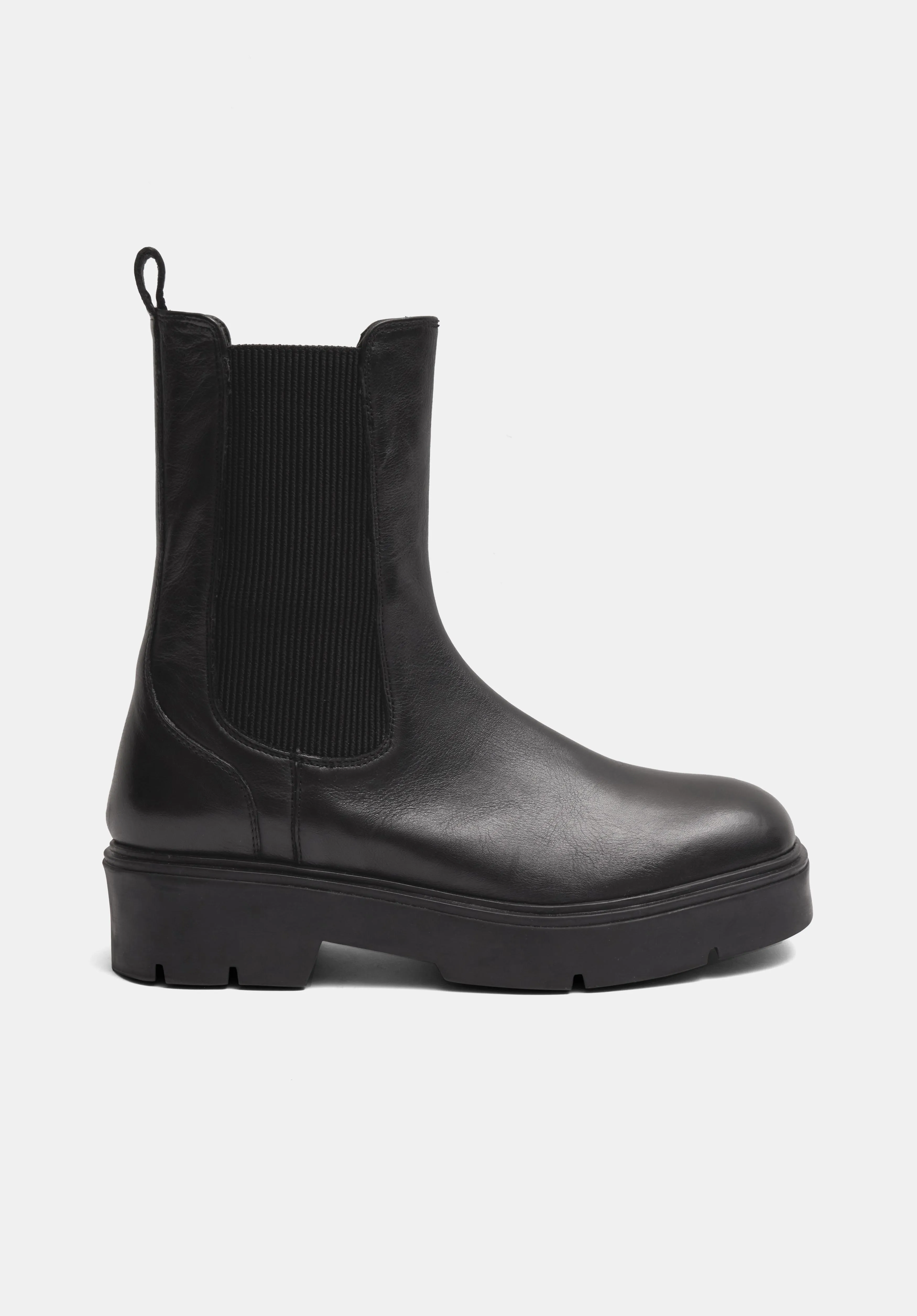 hush Chunky Leather Chelsea Boots