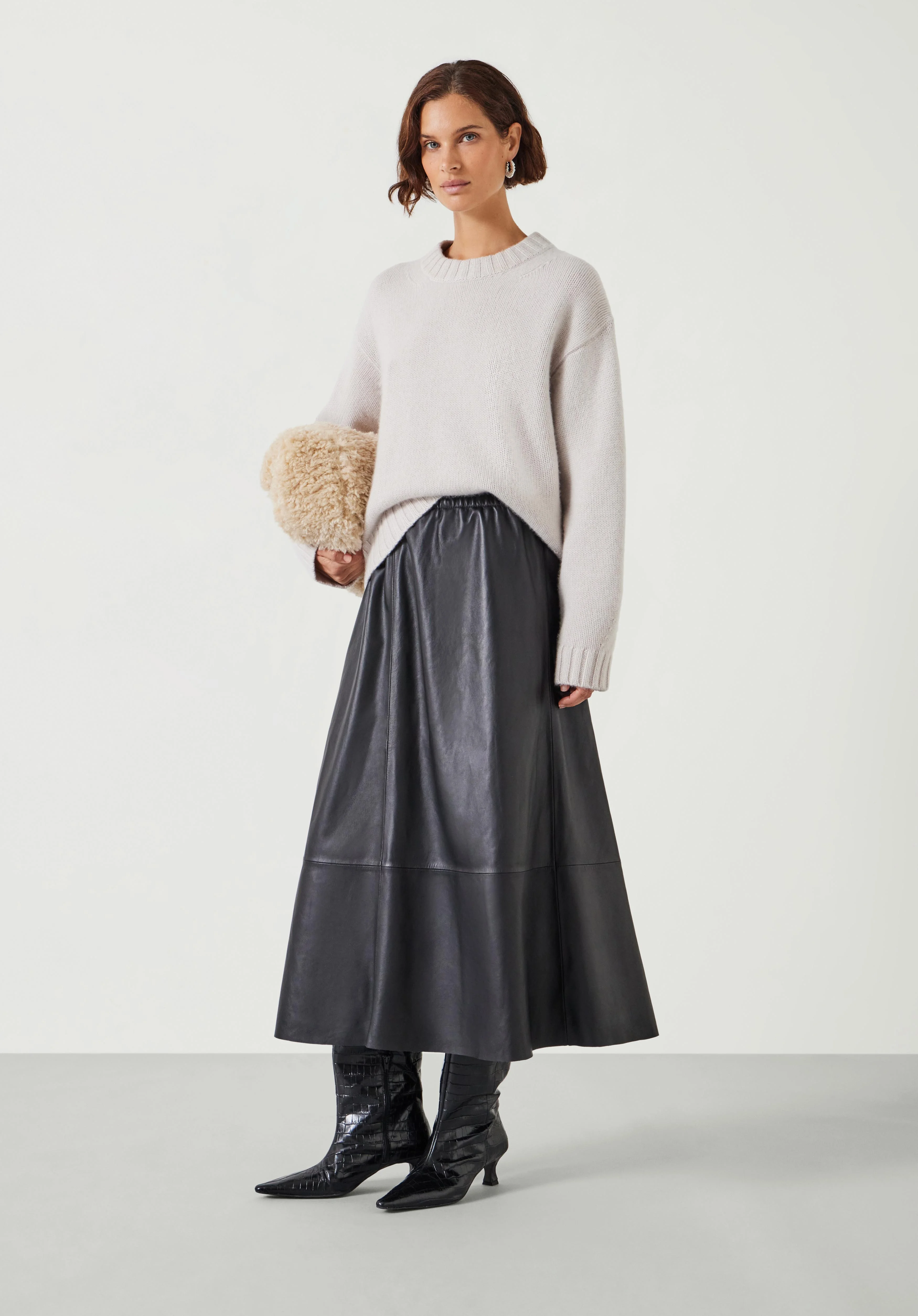hush Cora Chunky Cashmere Crew Jumper