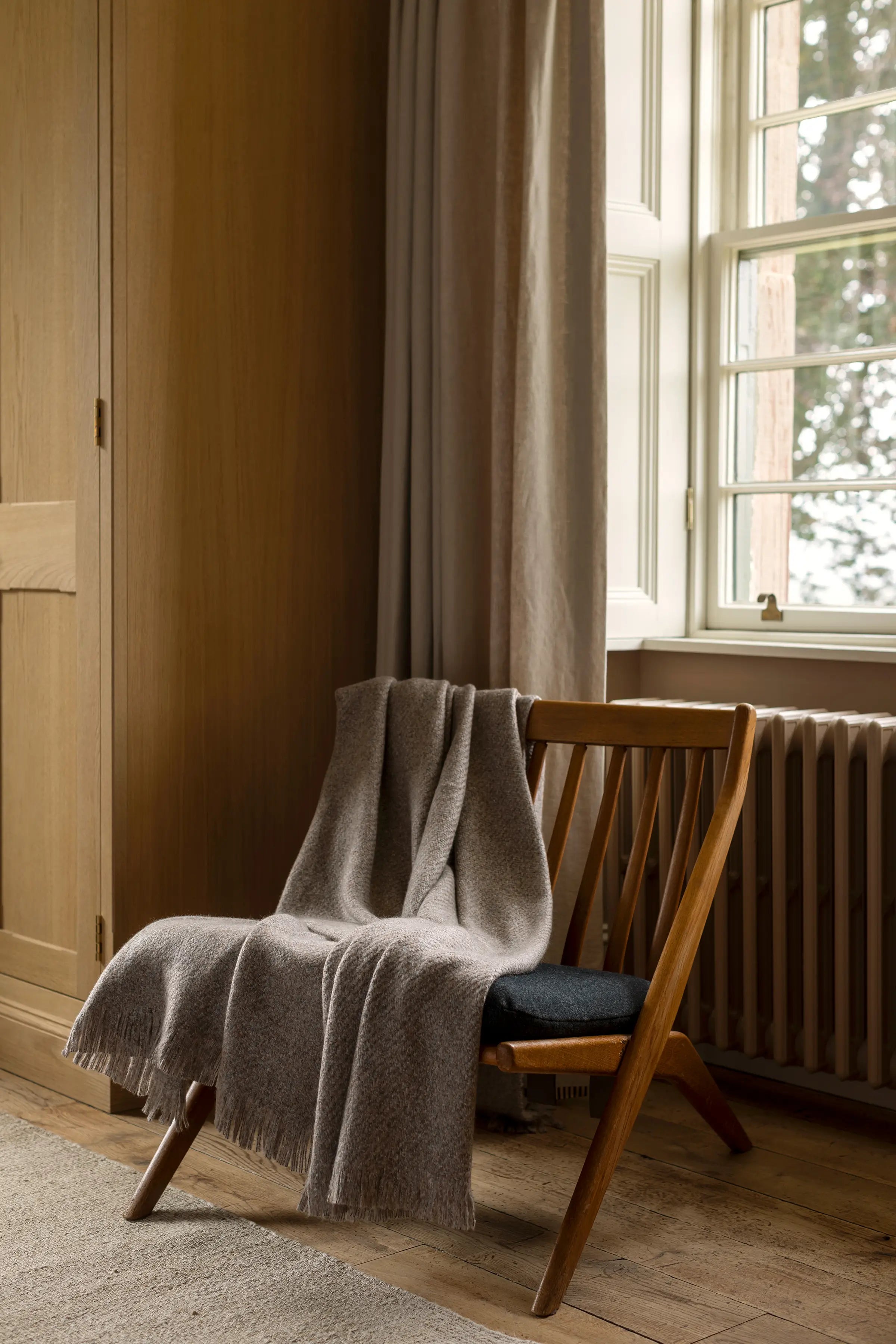 Brushed Bouclé Cashmere Silk Throw