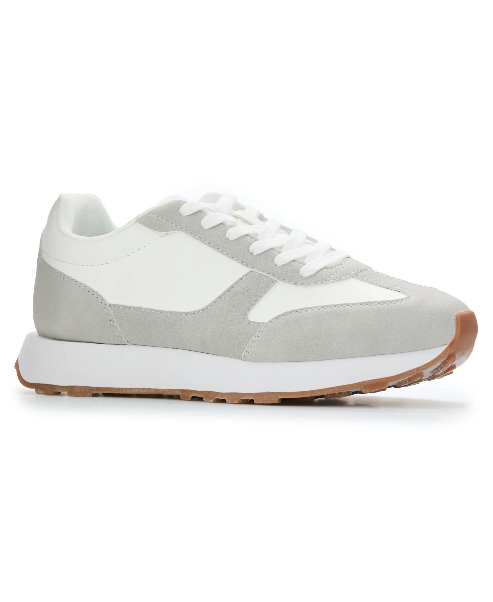 Stride Sneaker