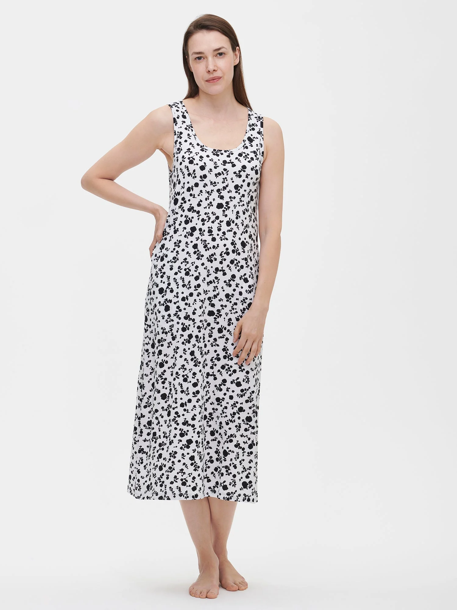 ROOSA Long Sleeveless Nightgown - Black & White
